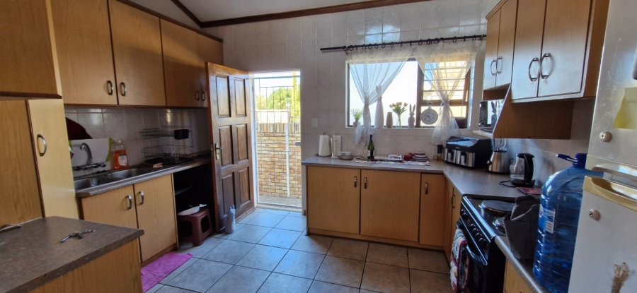 2 Bedroom Property for Sale in Langenhovenpark Free State